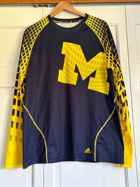 Adidas Men’s Long Sleeve Climalite Sz L Pullover Shirt U of M Maize and Blue